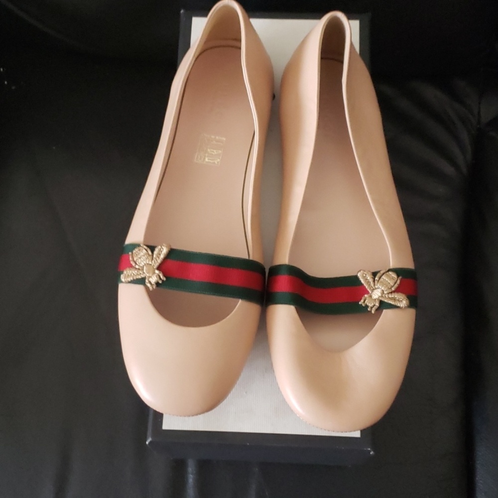 Gucci  flats
